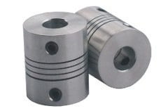 8-8mm Delik 20mm Gövde Çaplı 28mm Uzunlukta Alüminyum Sıkmalı/Kelepçeli Kaplin