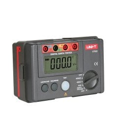 UT 522 Toprak Megeri