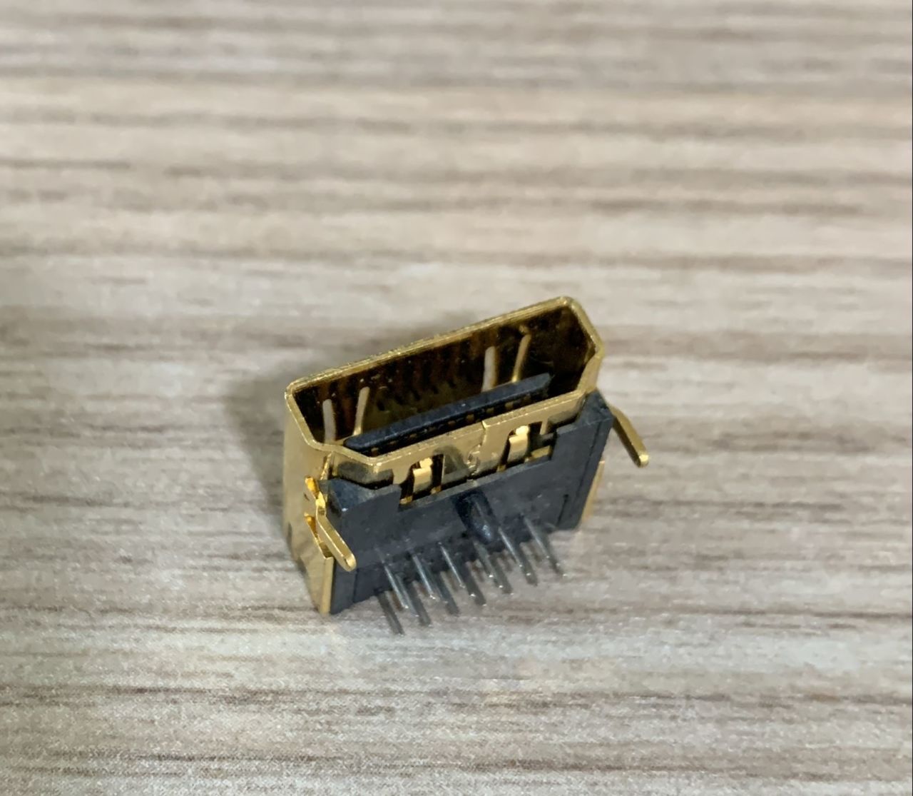 HDMI Konnektör