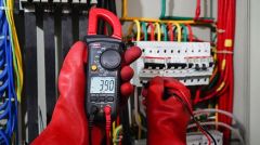 Unit UT 200B+ Dijital Pensampermetre