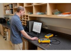 Fluke Networks DSX2-5000 INT Kablo Analizörü ve Sertifikasyon Cihazı